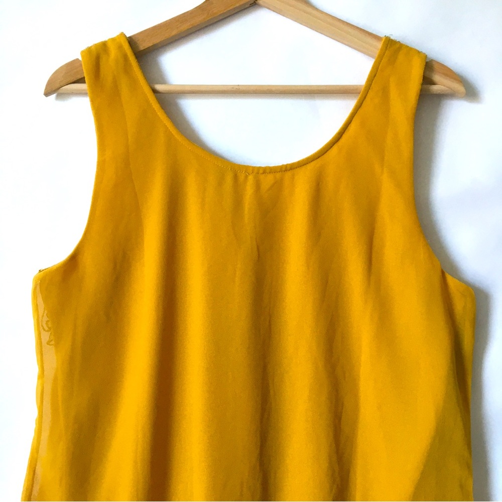 BKE Embellished Sleeveless Tank Top Yellow Gold Size Large - Picture 10 of 17